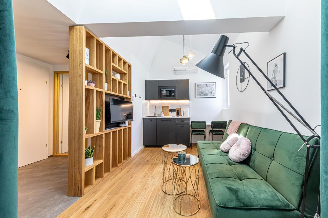D&V Living Apartment Wina Bagian luar foto