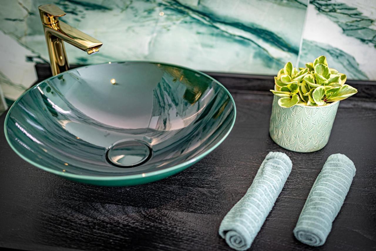 D&V Living Apartment Wina Bagian luar foto